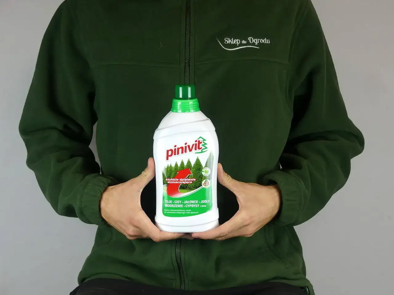 Pinivit do iglaków - Jak dawkować i kiedy daje najlepsze efekty?